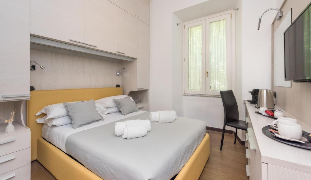 Andenis Tiber House Hotel Rome Exterior photo