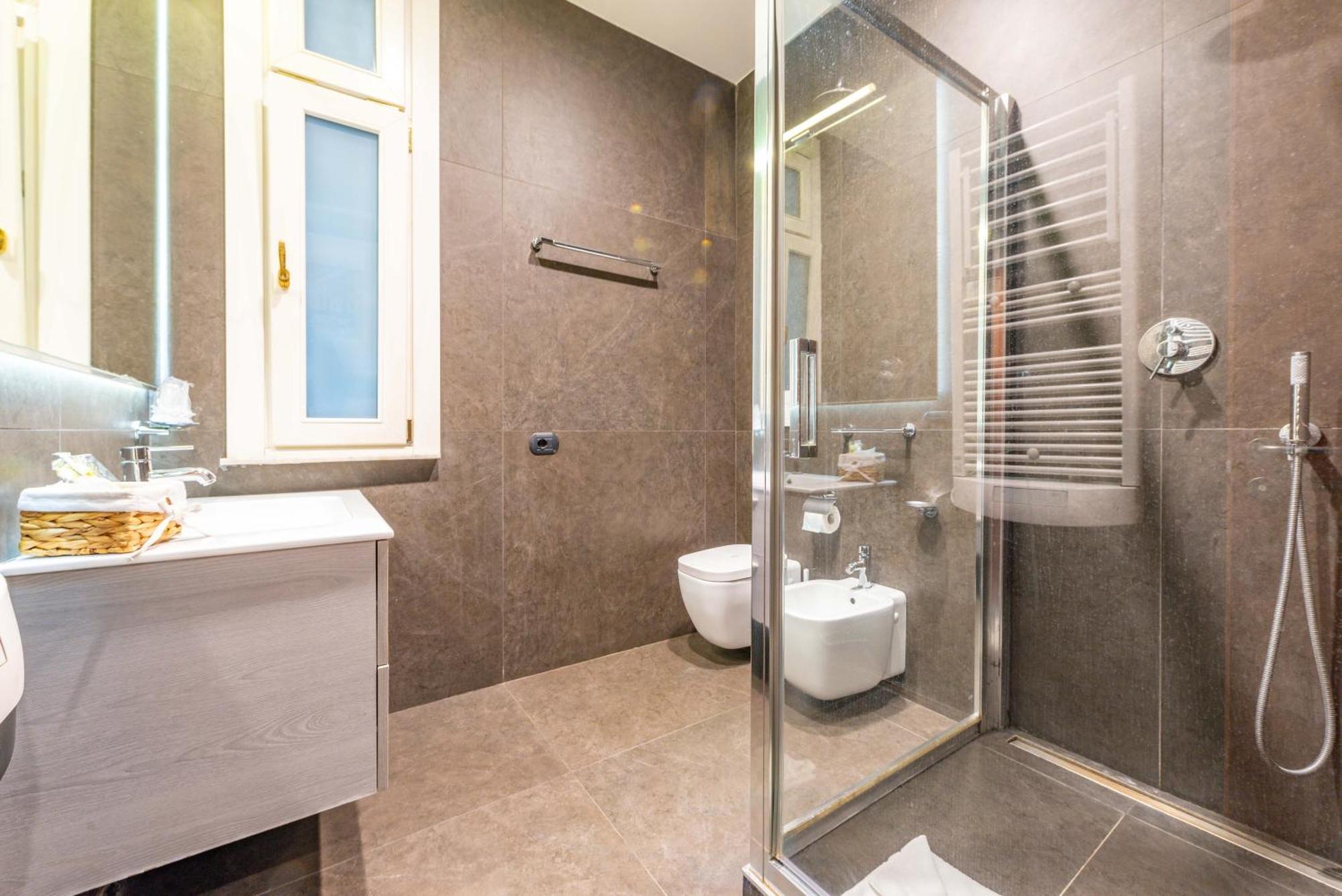 Andenis Tiber House Hotel Rome Exterior photo