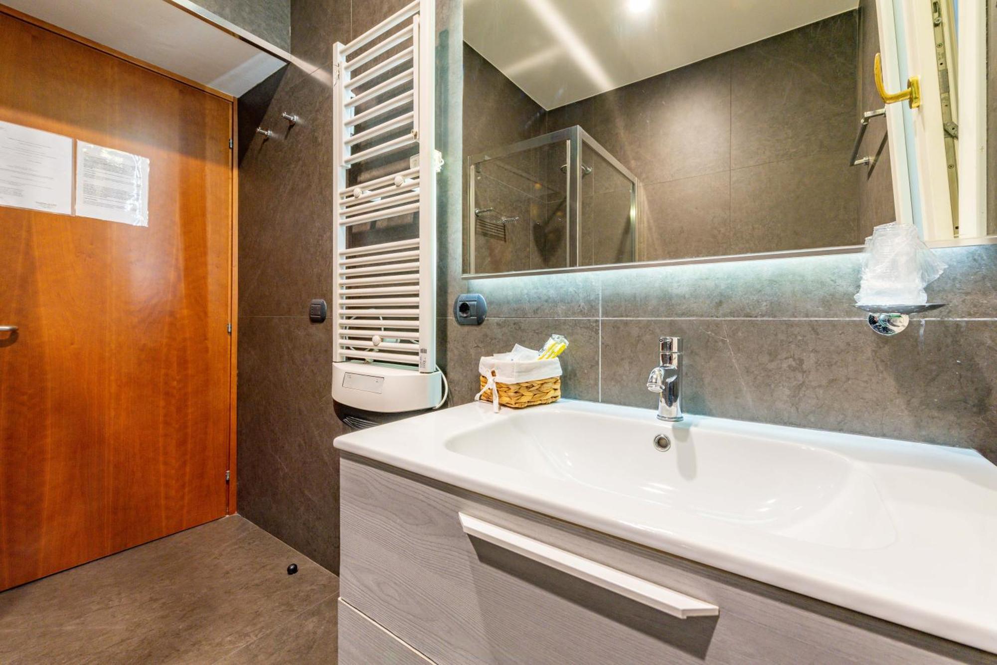 Andenis Tiber House Hotel Rome Exterior photo