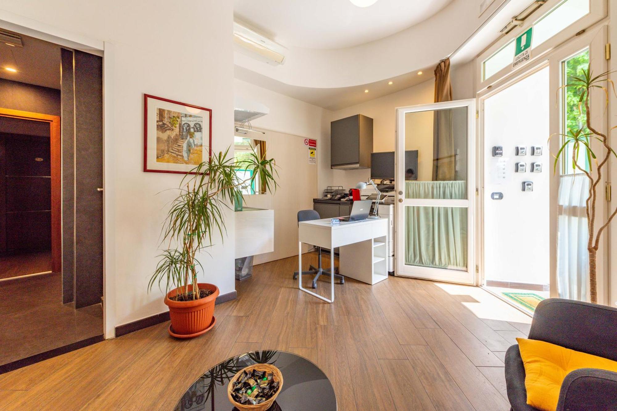 Andenis Tiber House Hotel Rome Exterior photo