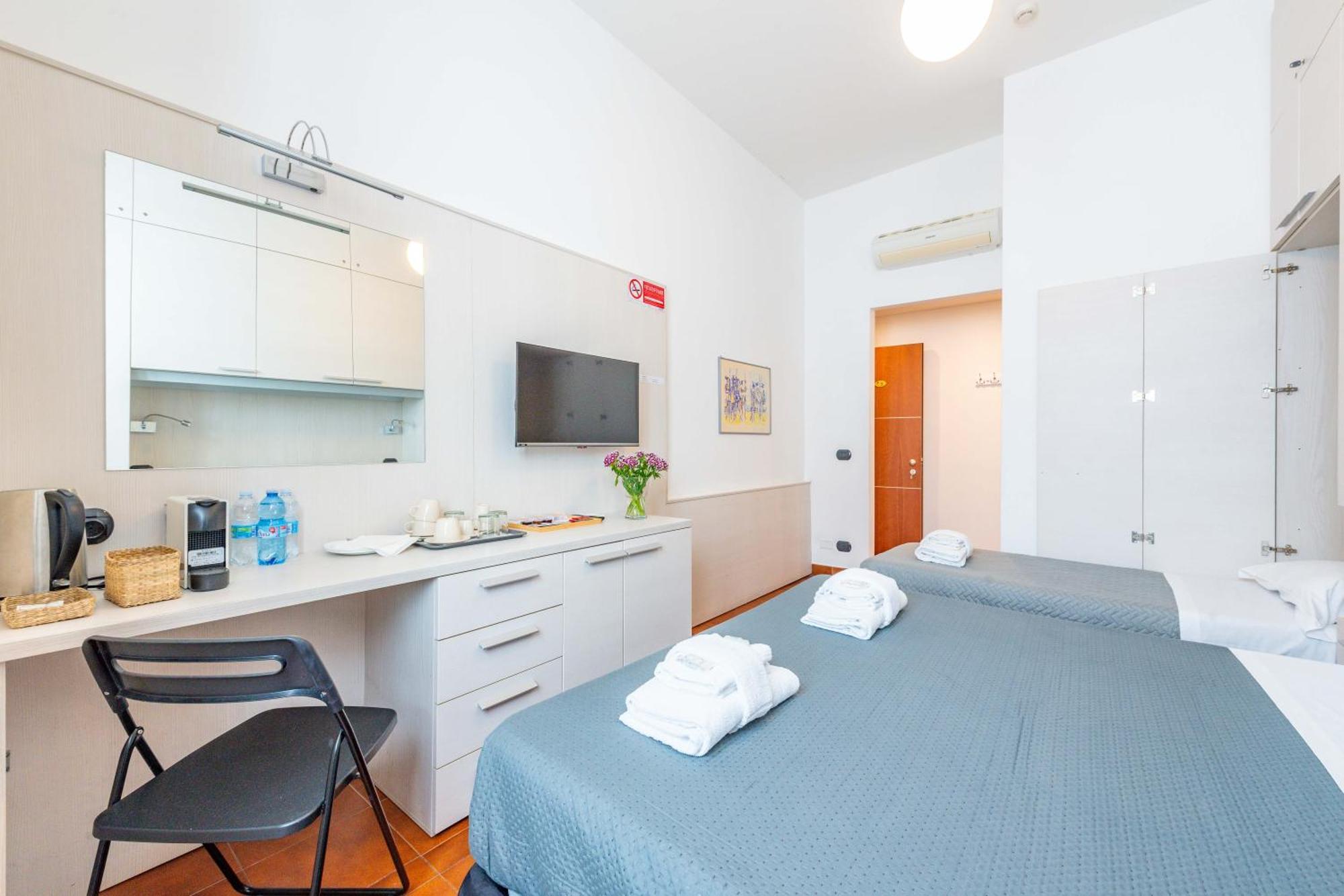 Andenis Tiber House Hotel Rome Exterior photo